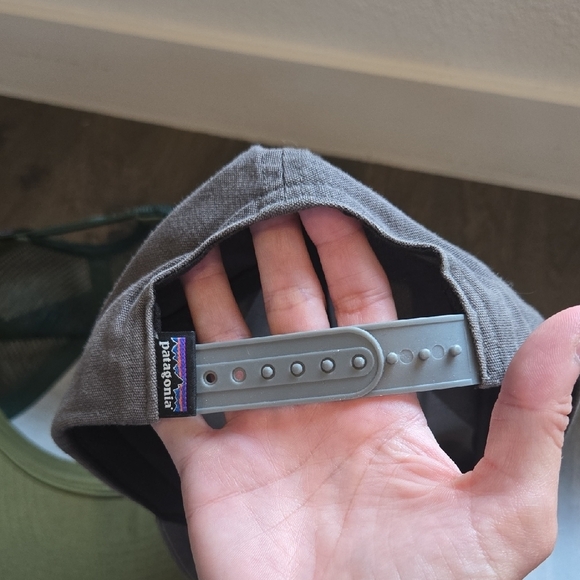 Set of 2 Patagonia Hats, Gray and Olive Trucker Hats, GUC - Picture 6 of 6